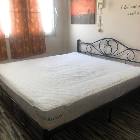Sofia Hostel Чианг Рай Екстериор снимка