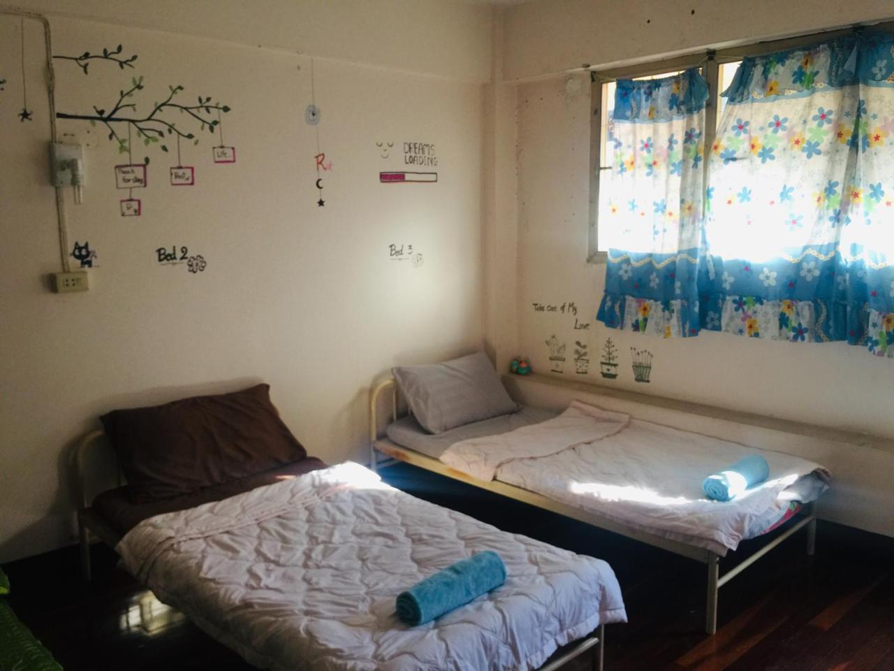 Sofia Hostel Чианг Рай Екстериор снимка