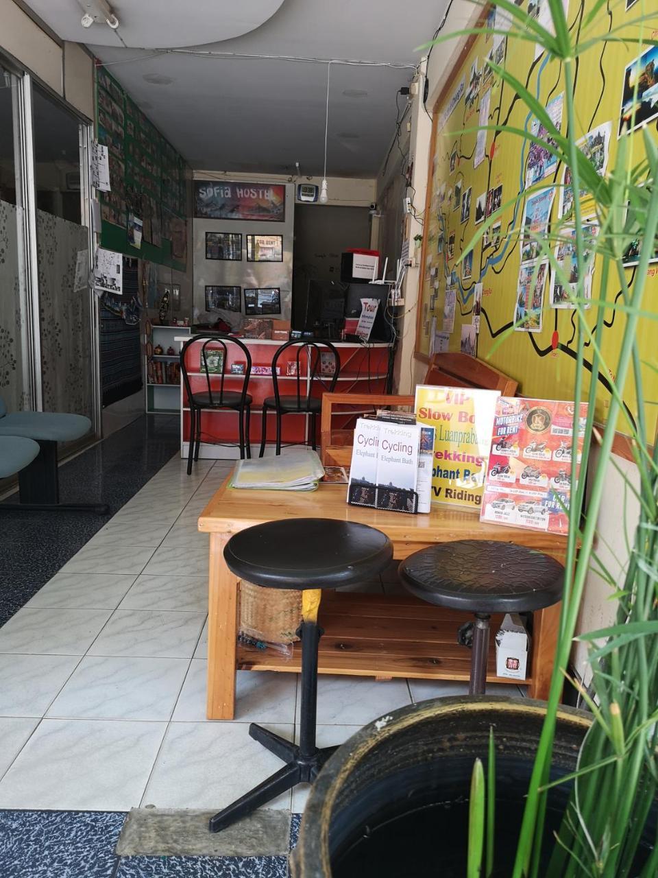 Sofia Hostel Чианг Рай Екстериор снимка
