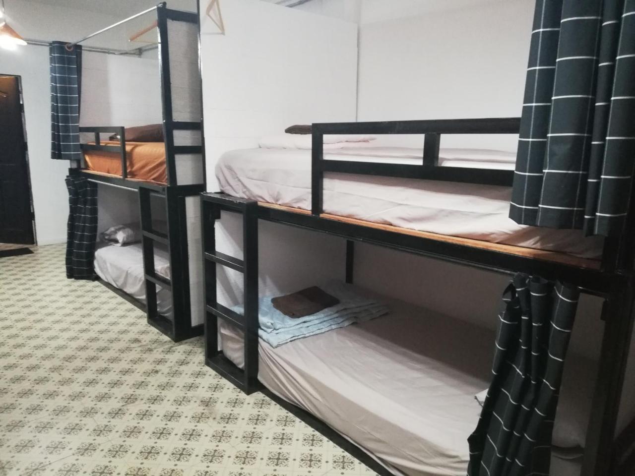 Sofia Hostel Чианг Рай Екстериор снимка