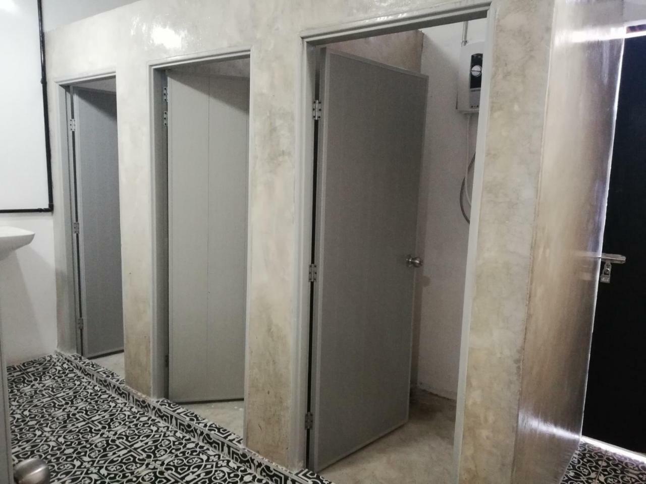 Sofia Hostel Чианг Рай Екстериор снимка