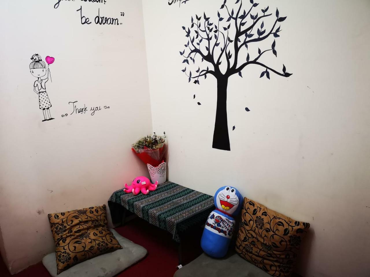 Sofia Hostel Чианг Рай Екстериор снимка