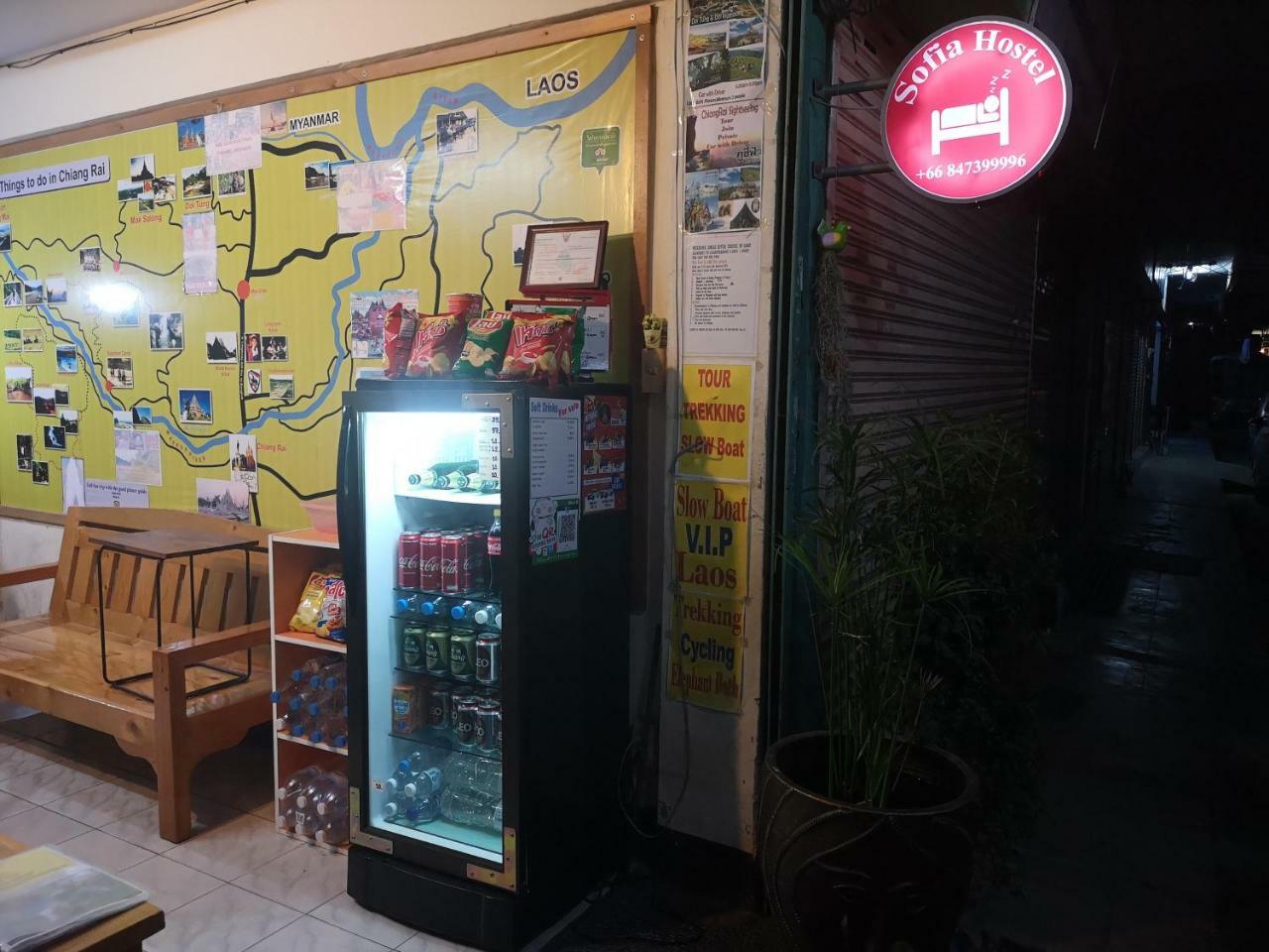 Sofia Hostel Чианг Рай Екстериор снимка