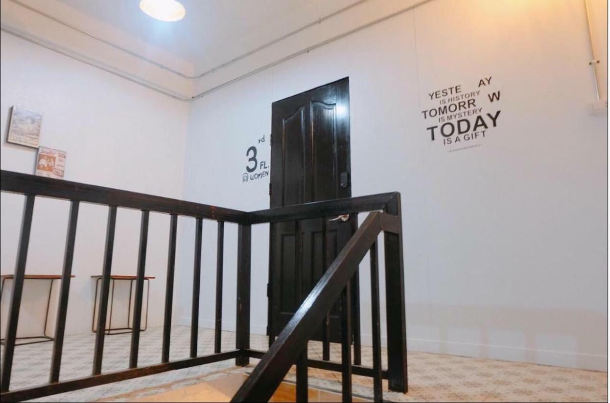 Sofia Hostel Чианг Рай Екстериор снимка