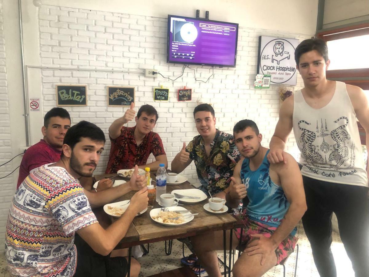 Sofia Hostel Чианг Рай Екстериор снимка