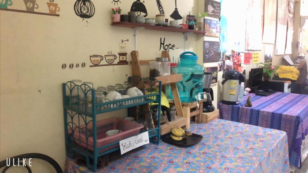 Sofia Hostel Чианг Рай Екстериор снимка